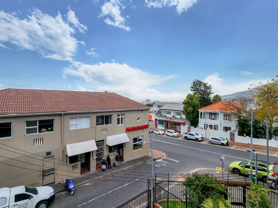 To Let 1 Bedroom Property for Rent in Tamboerskloof Western Cape
